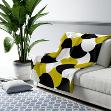 Load image into Gallery viewer, BWB Sherpa Fleece Blanket Original
